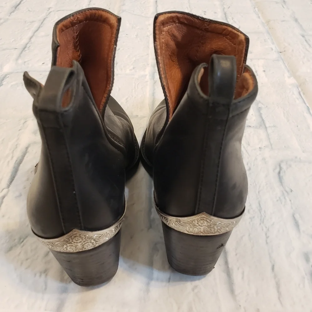 Jeffrey Campbell Black Cromwell Booties size 7 - Picture 8 of 15